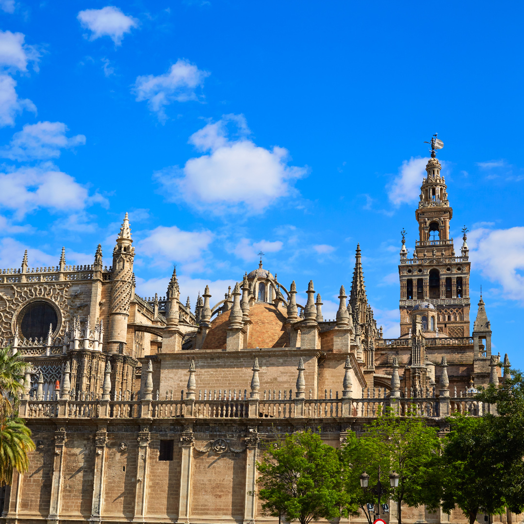 Catedral-and-La-Giralda